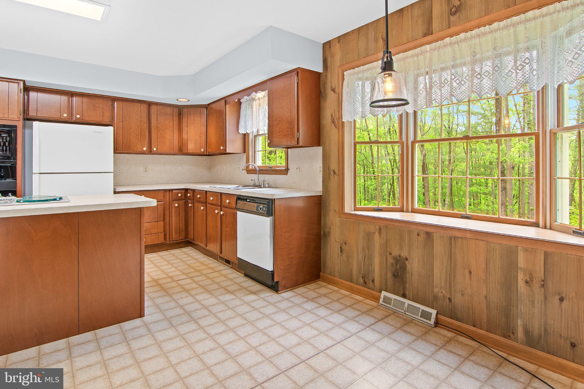 EDEN HILLS - Residential