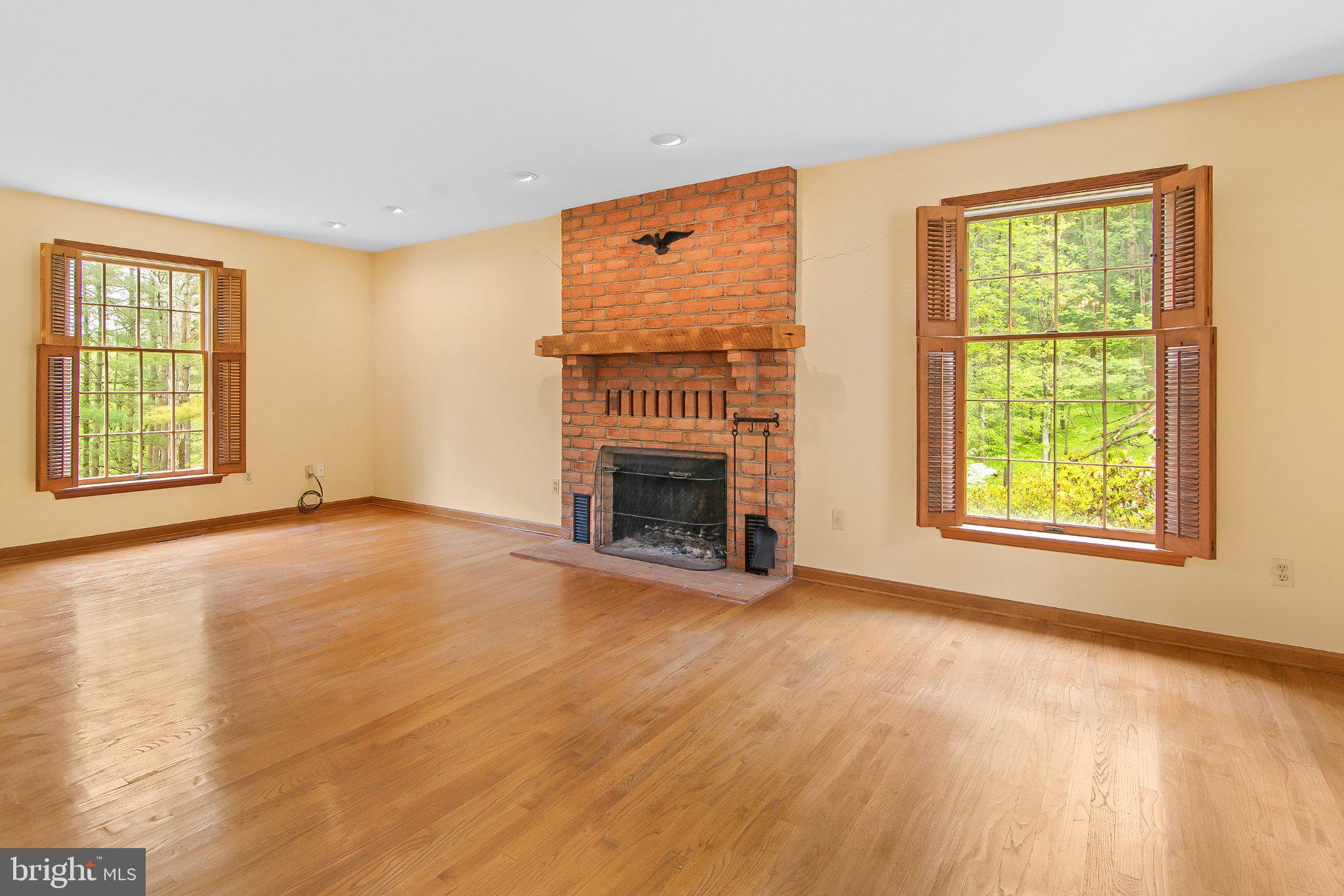 EDEN HILLS - Residential