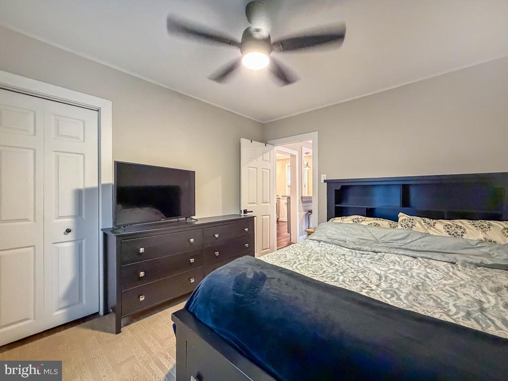 SAW MILL VALLEY - Residential