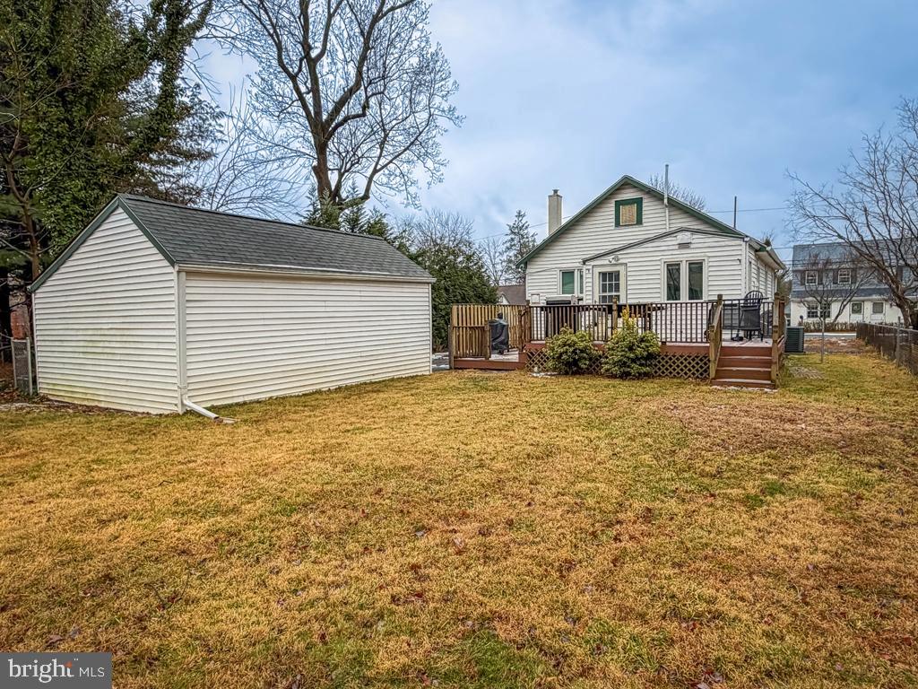 SAW MILL VALLEY - Residential