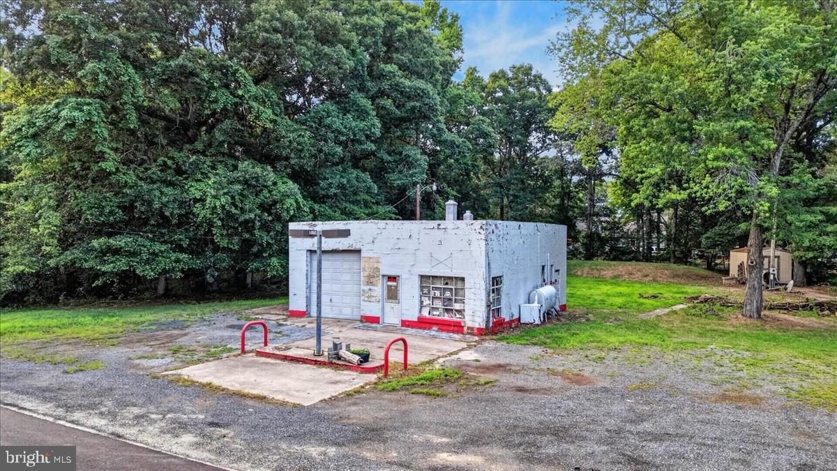 20587 MILTON ELLENDALE HIGHWAY