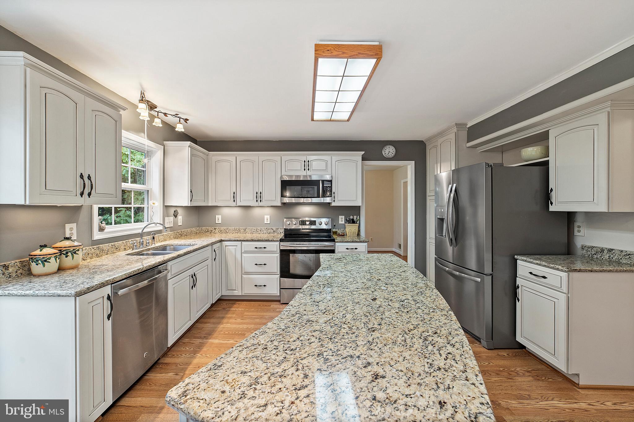 VILLAGE OF SPRINGFIELD - Residential