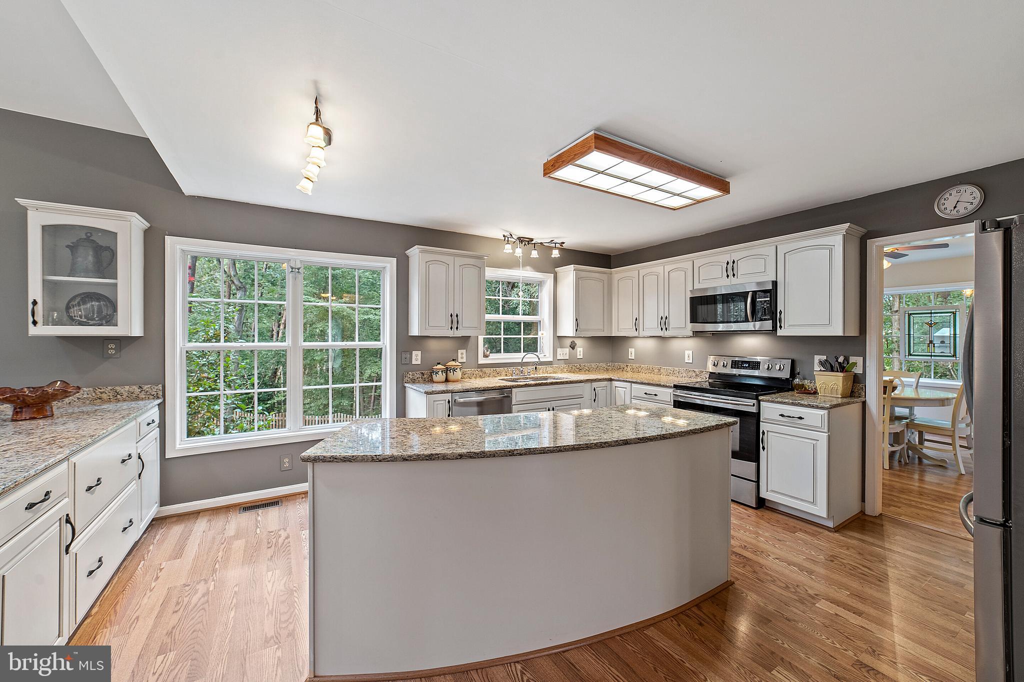 VILLAGE OF SPRINGFIELD - Residential