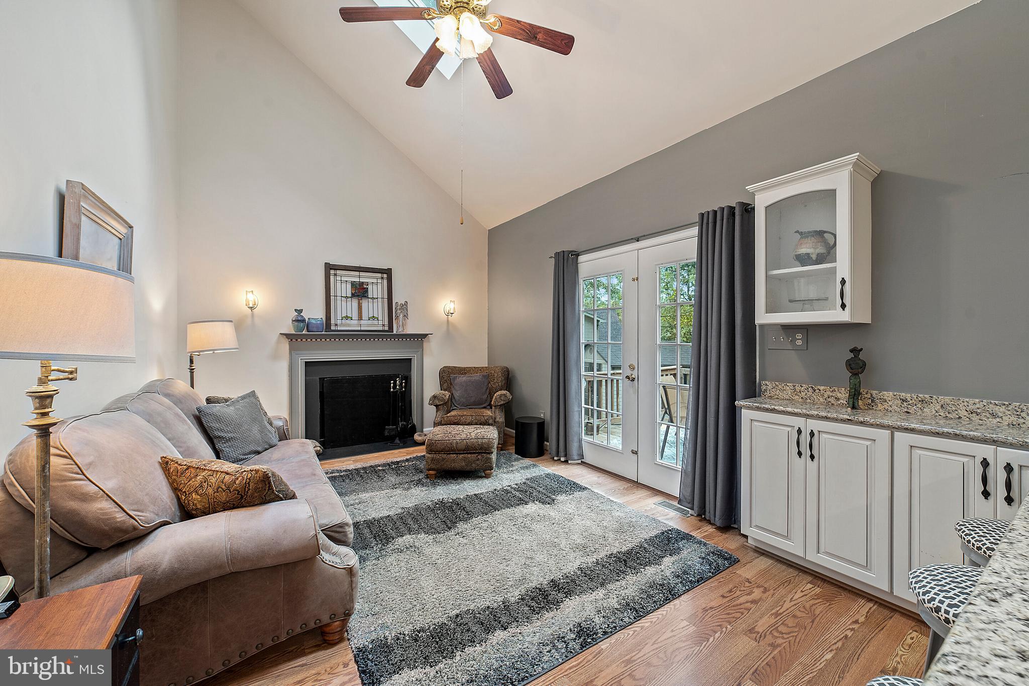 VILLAGE OF SPRINGFIELD - Residential