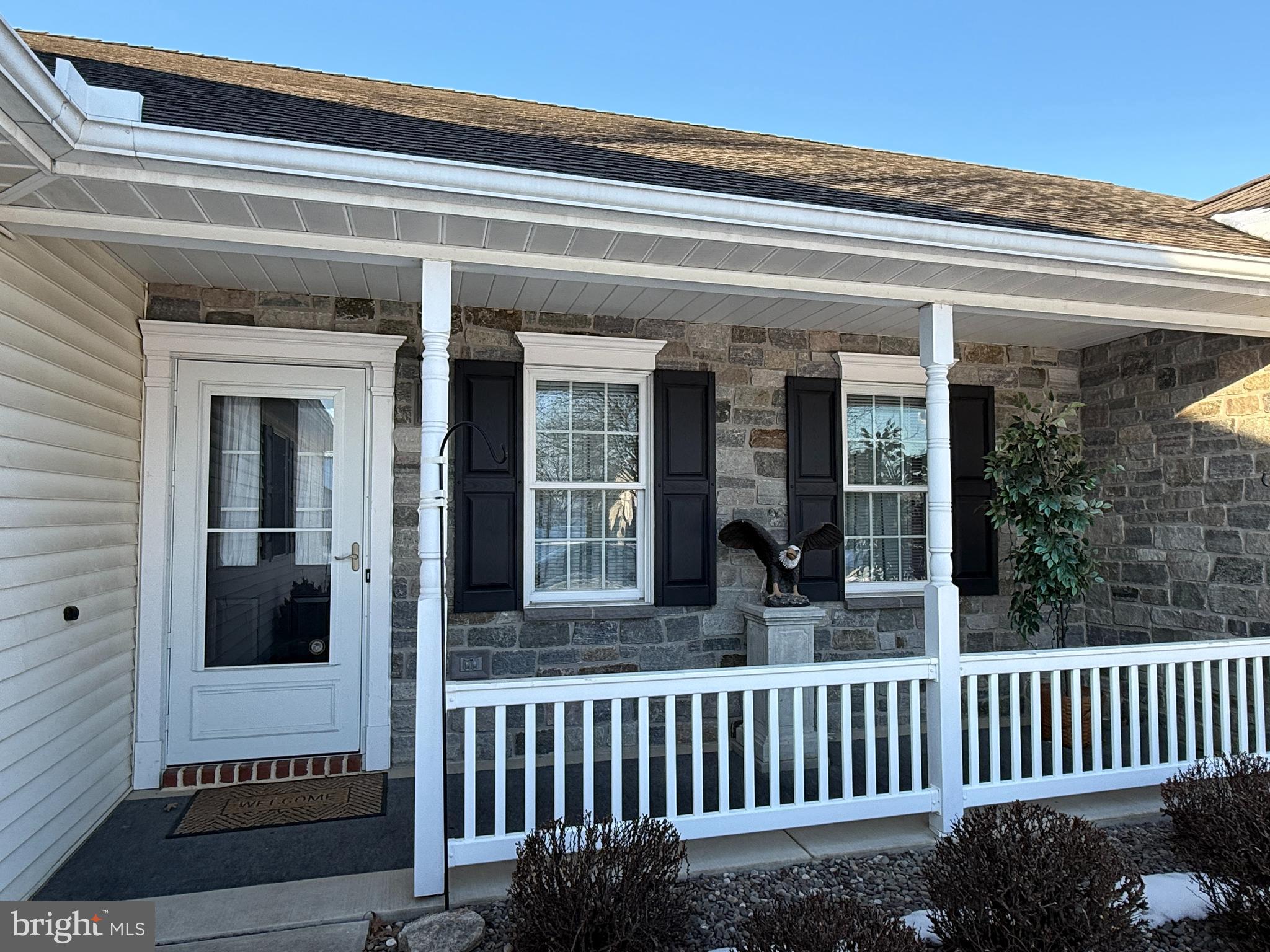 33 ROSEMONT DRIVE