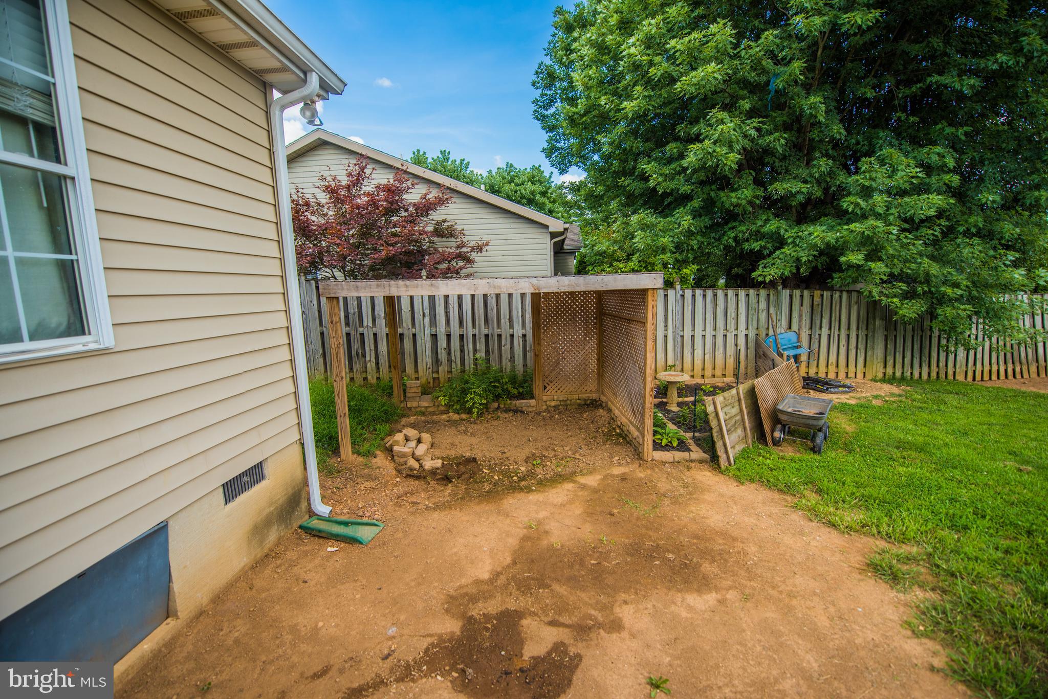 EASTSIDE VILLAGE - Residential