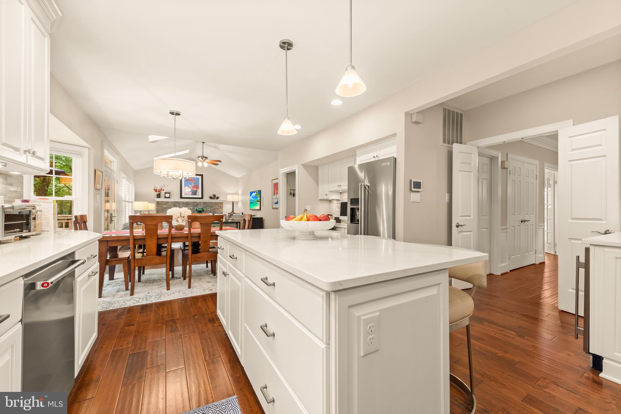 RESTON - Residential