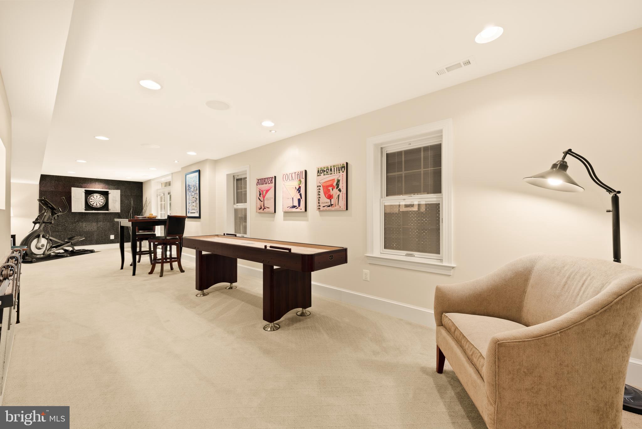 RESTON - Residential