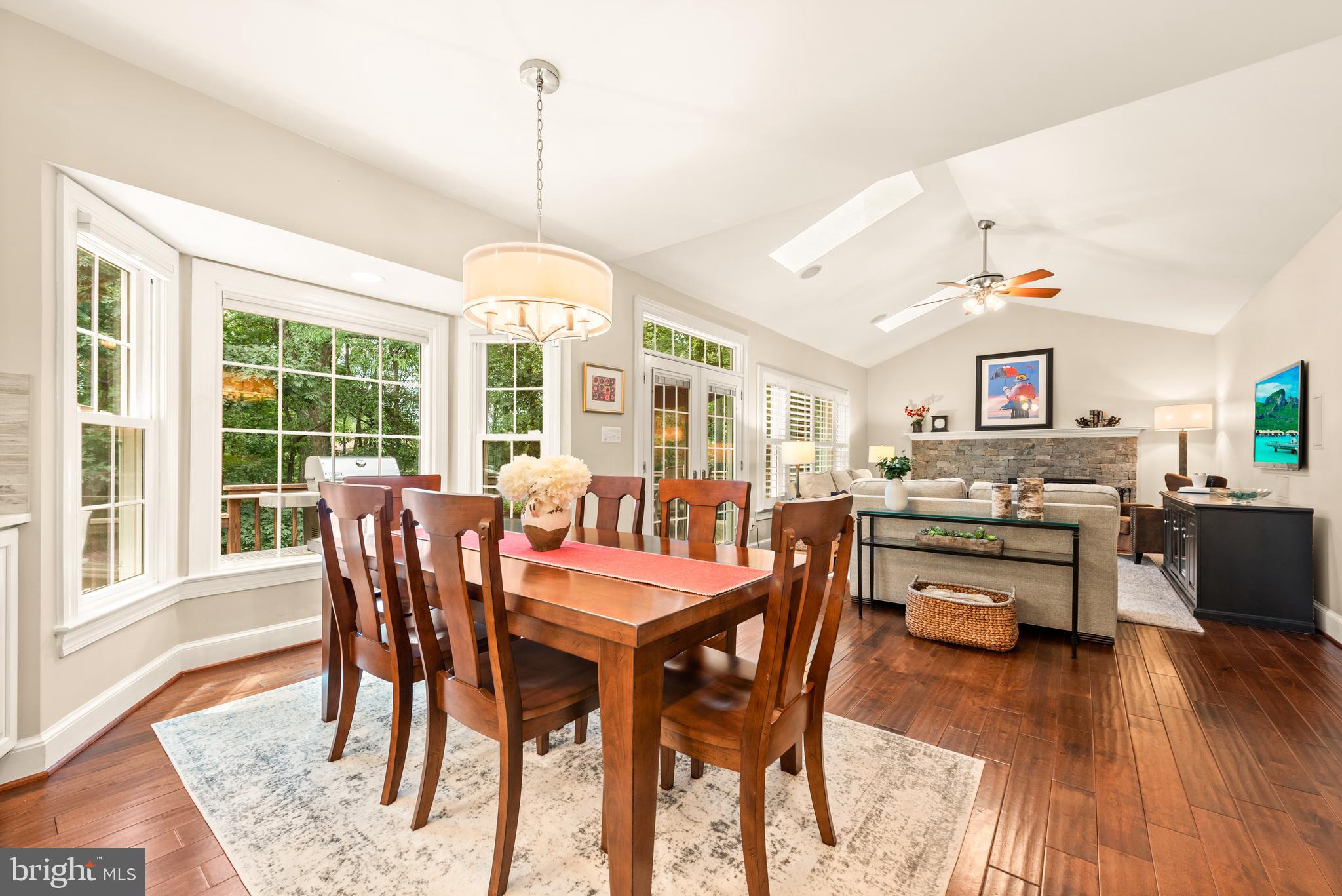 RESTON - Residential