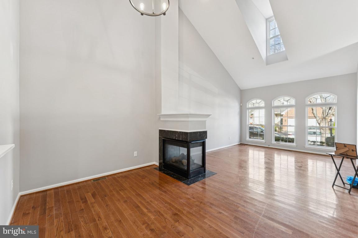 2000 GOLDEN MORNING DRIVE 32