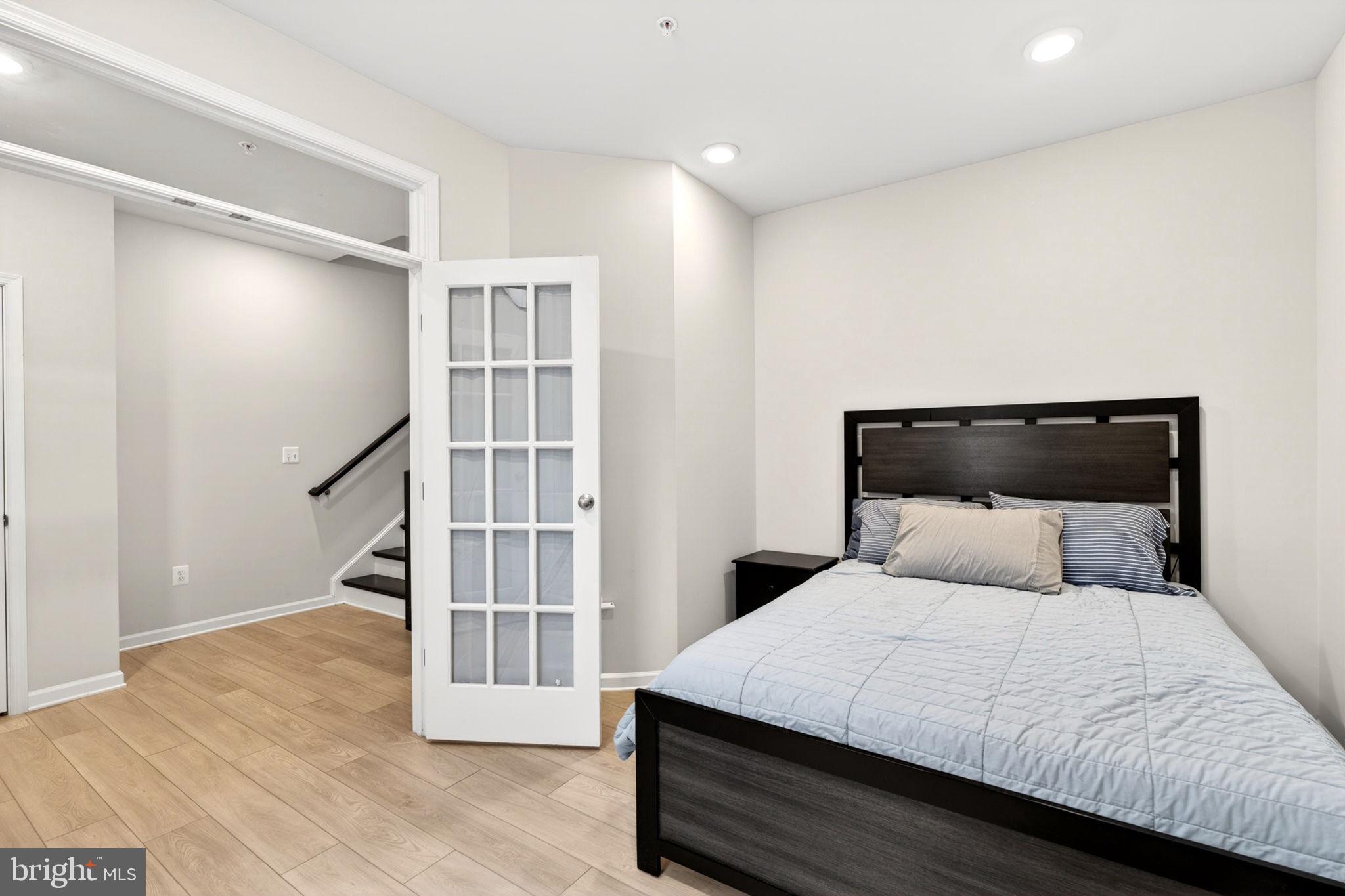 GREENLEIGH AT CROSSROADS - Residential