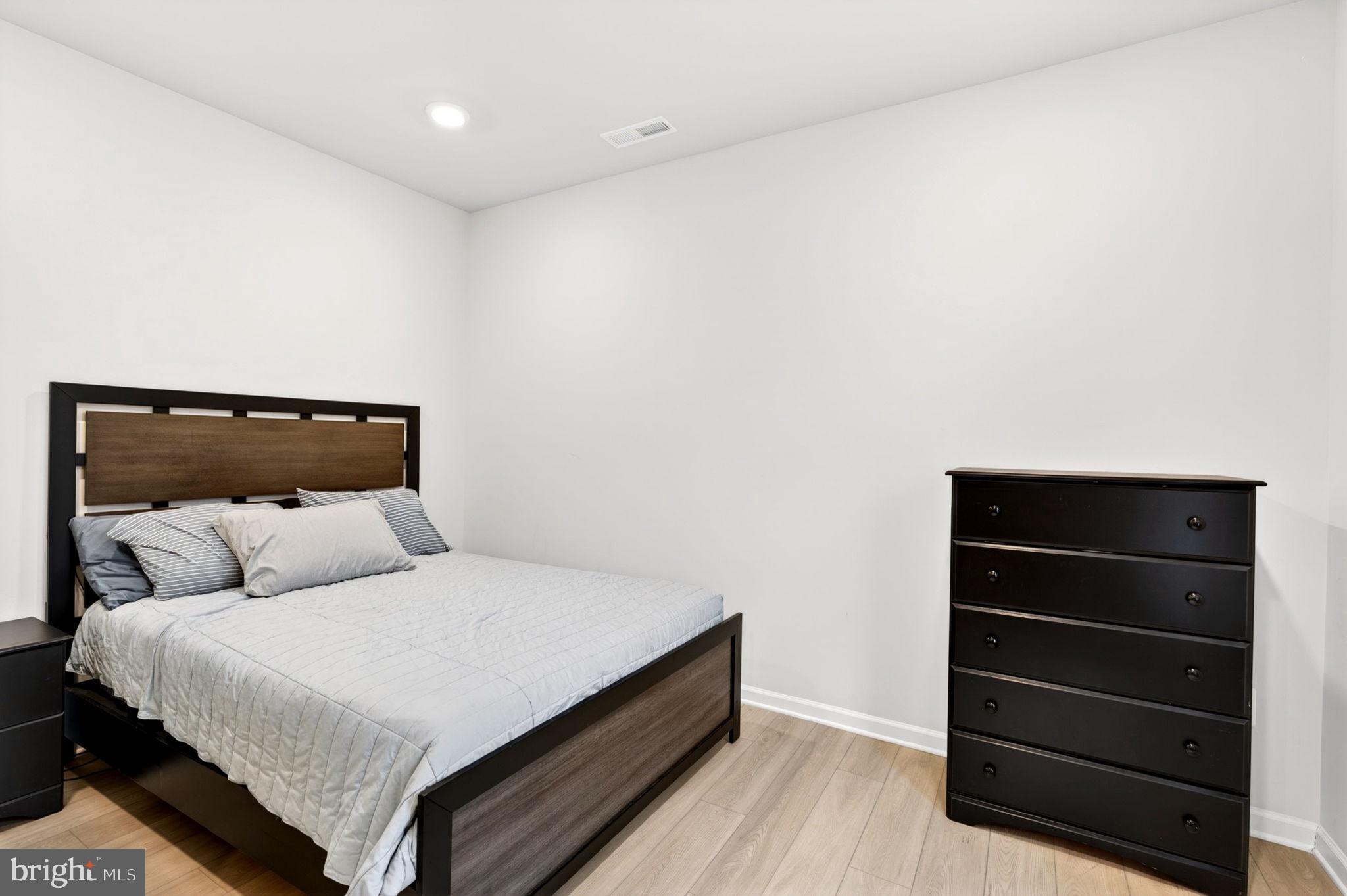 GREENLEIGH AT CROSSROADS - Residential