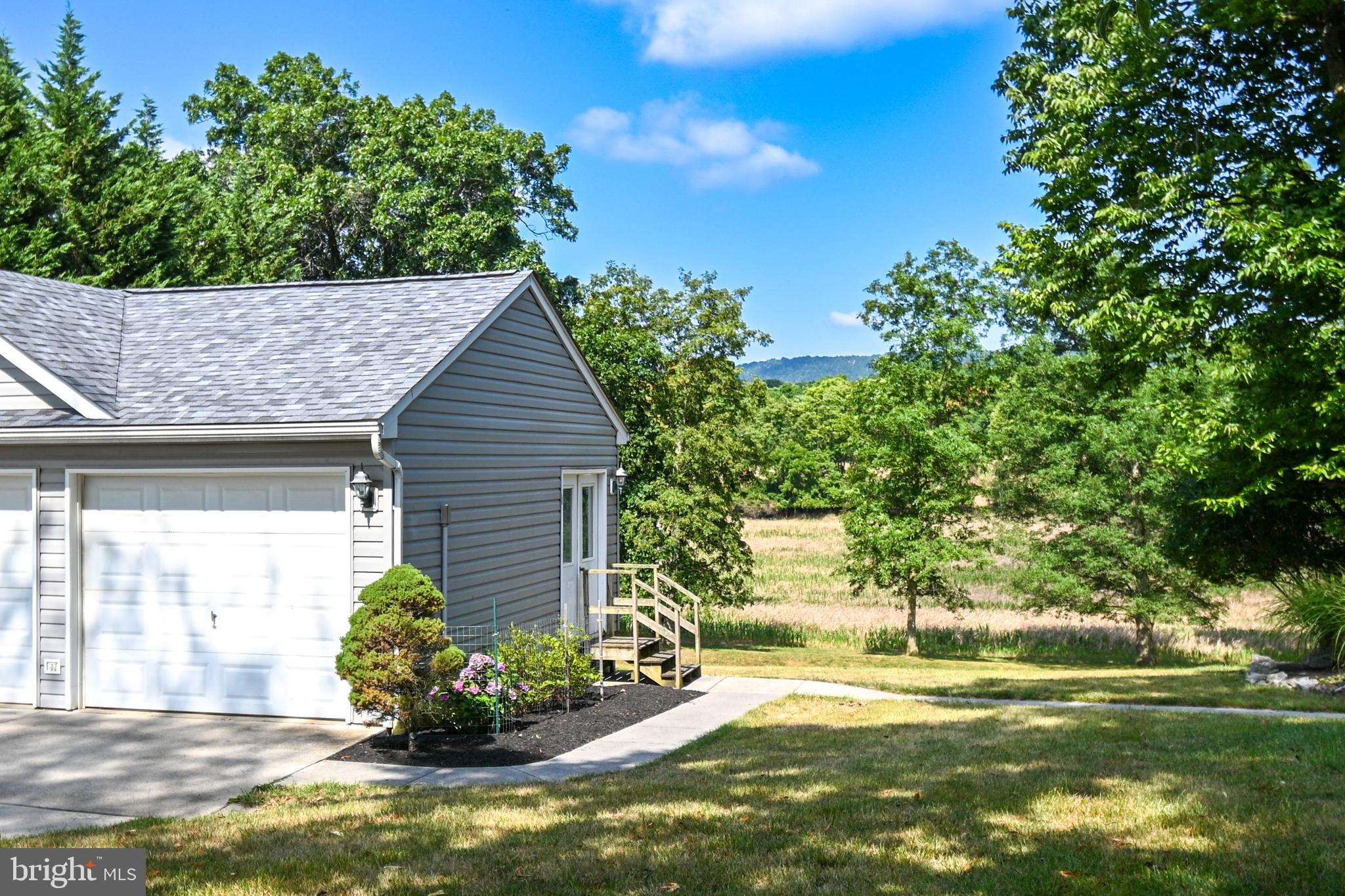 MOUNTAIN BROOK ESTATES - Residential