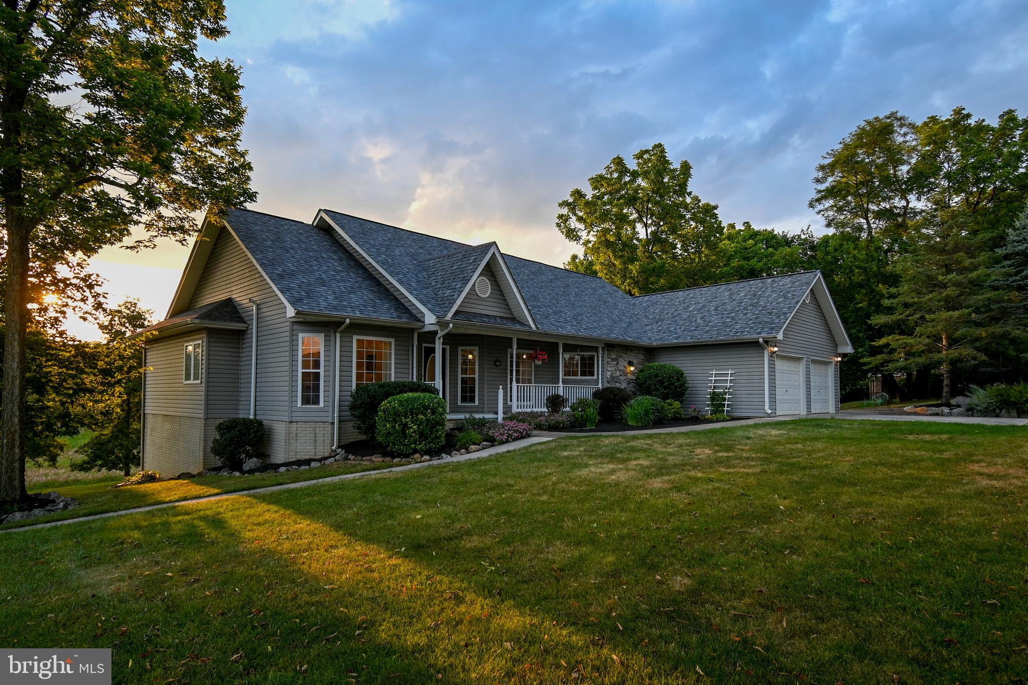 MOUNTAIN BROOK ESTATES - Residential