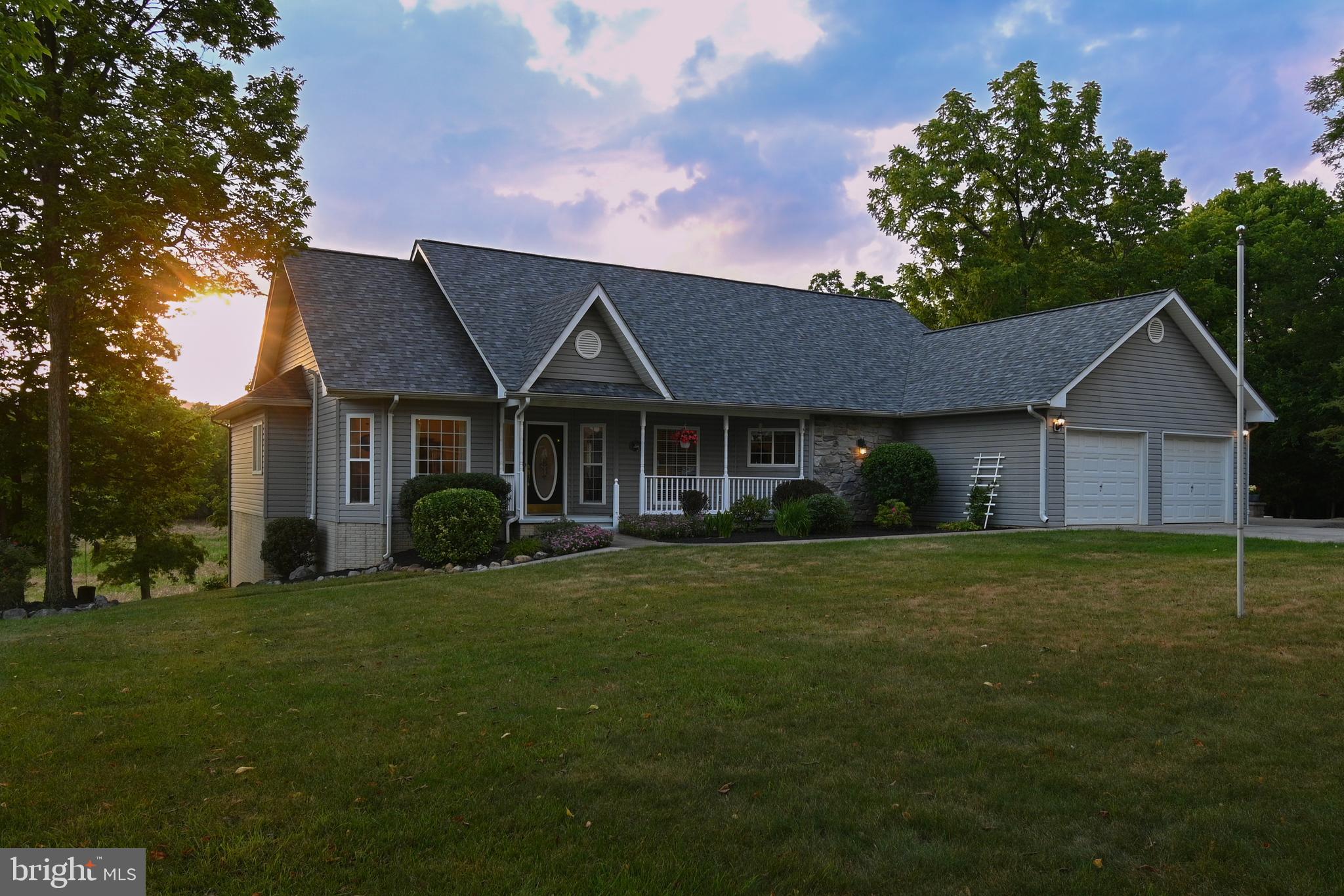 MOUNTAIN BROOK ESTATES - Residential