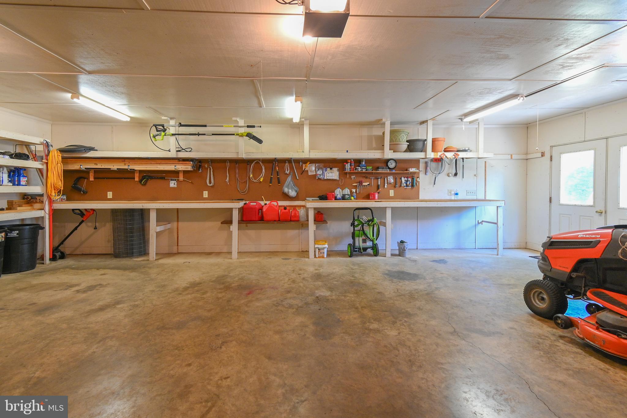 MOUNTAIN BROOK ESTATES - Residential