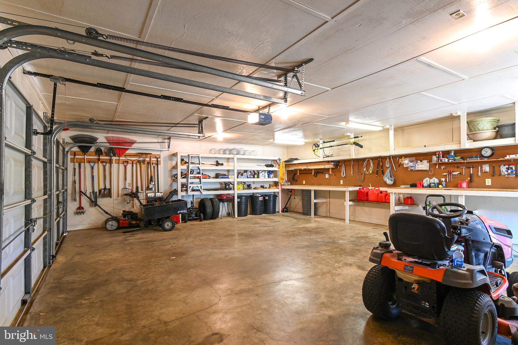 MOUNTAIN BROOK ESTATES - Residential