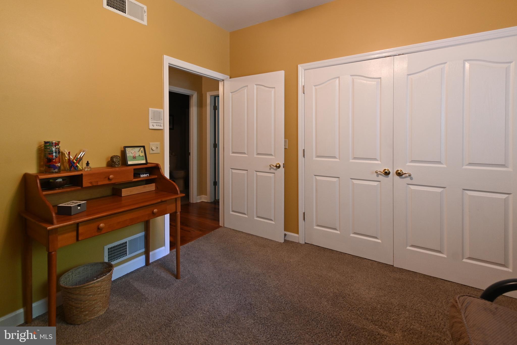 MOUNTAIN BROOK ESTATES - Residential