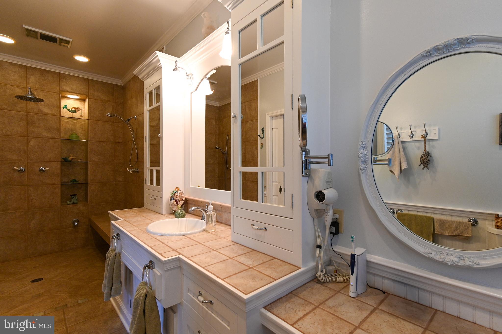 MOUNTAIN BROOK ESTATES - Residential