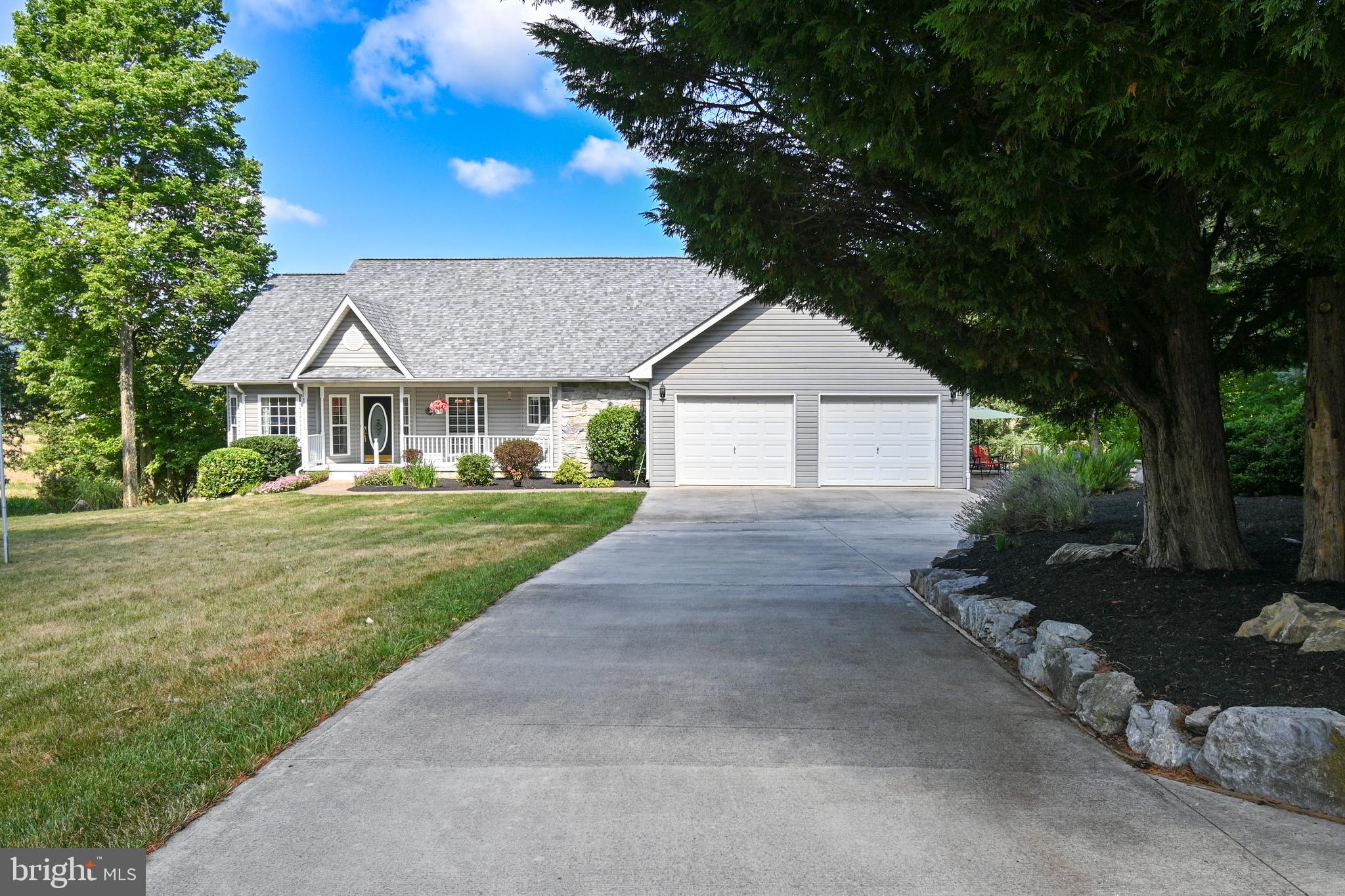 MOUNTAIN BROOK ESTATES - Residential