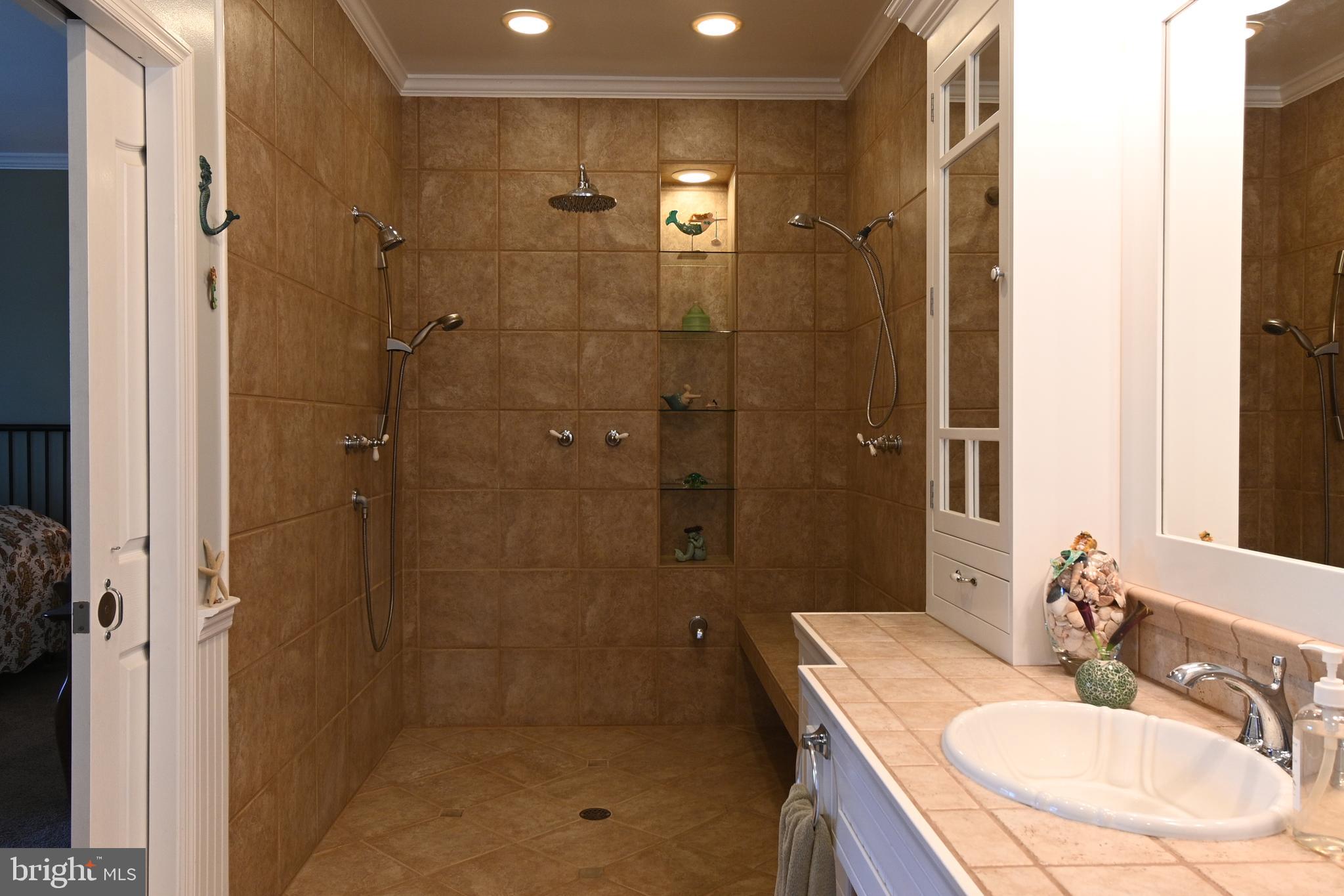 MOUNTAIN BROOK ESTATES - Residential