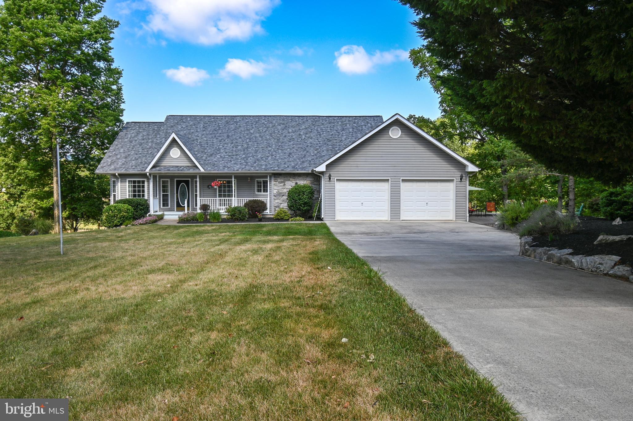 MOUNTAIN BROOK ESTATES - Residential