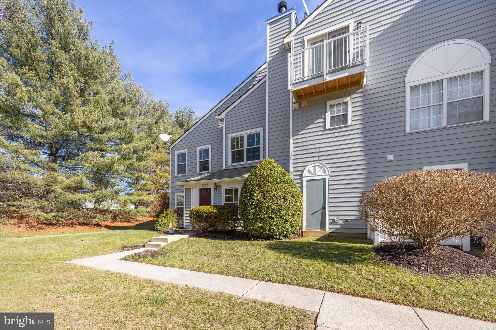 VILL AT MANCHESTER FARMS - Residential