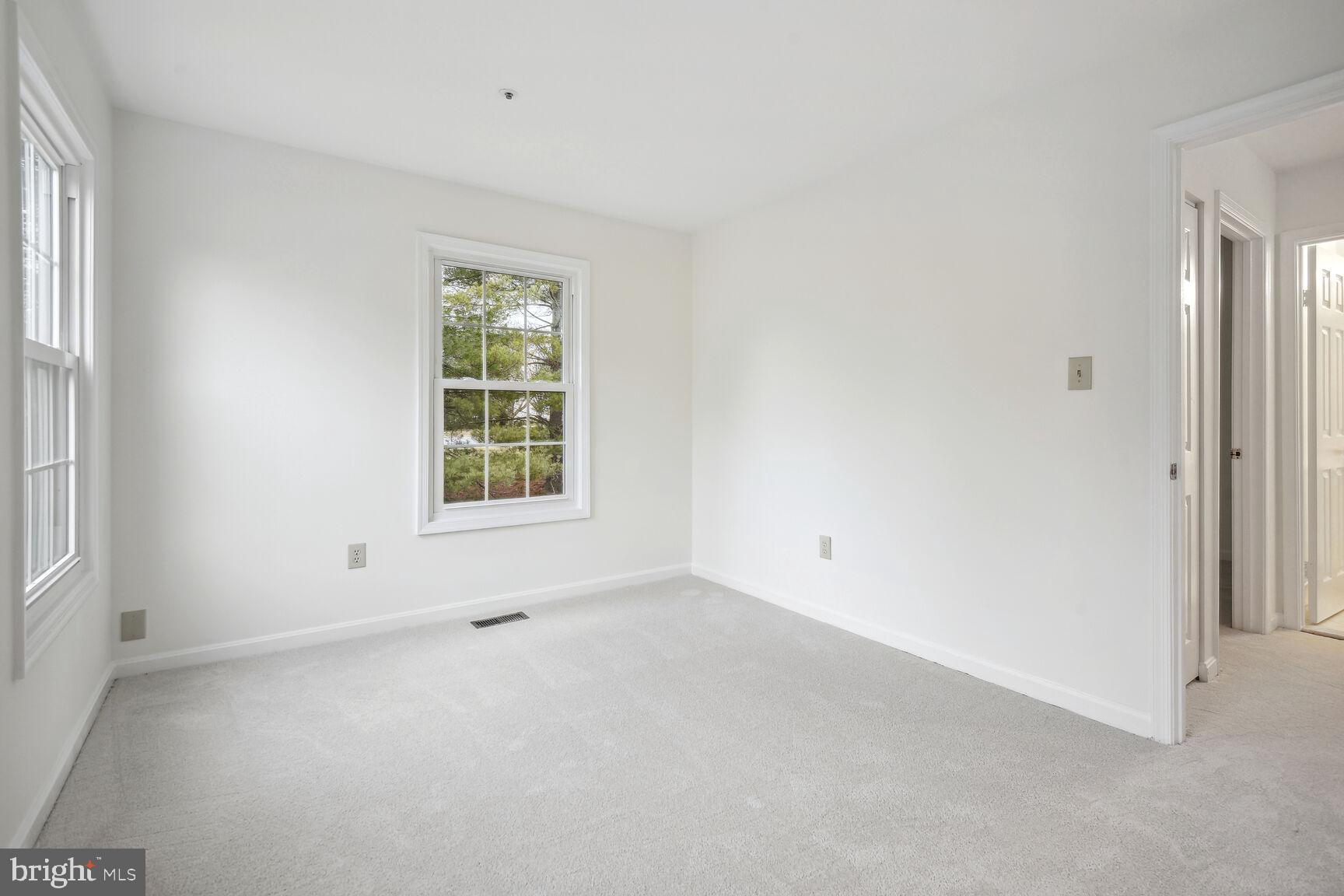 VILL AT MANCHESTER FARMS - Residential