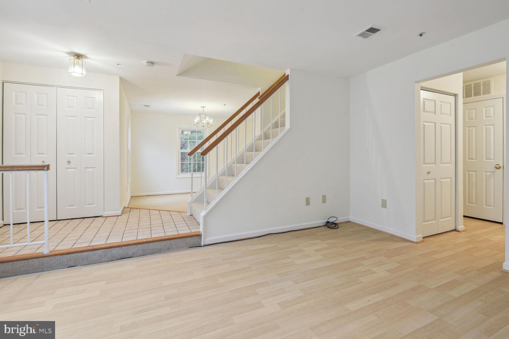 VILL AT MANCHESTER FARMS - Residential