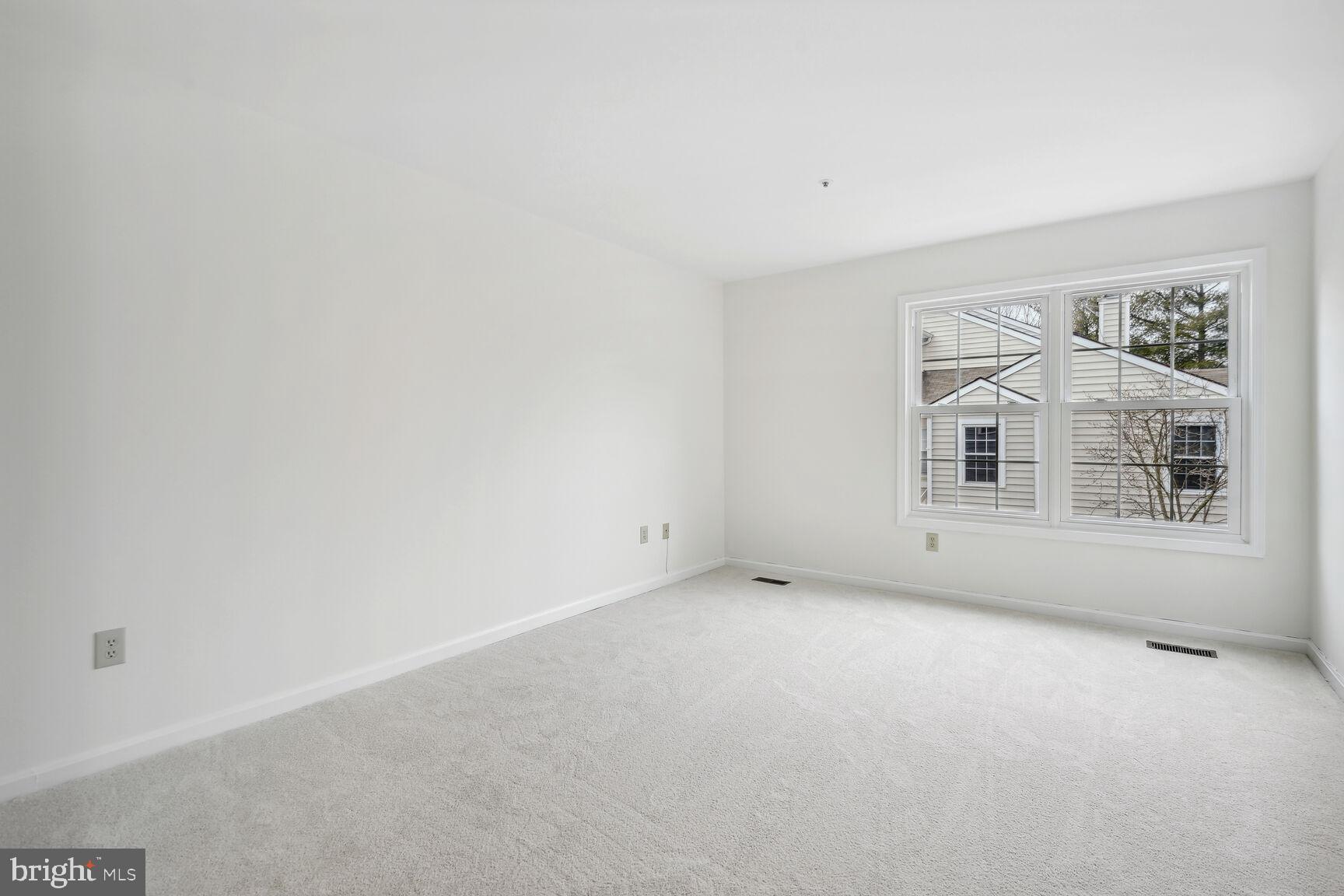 VILL AT MANCHESTER FARMS - Residential