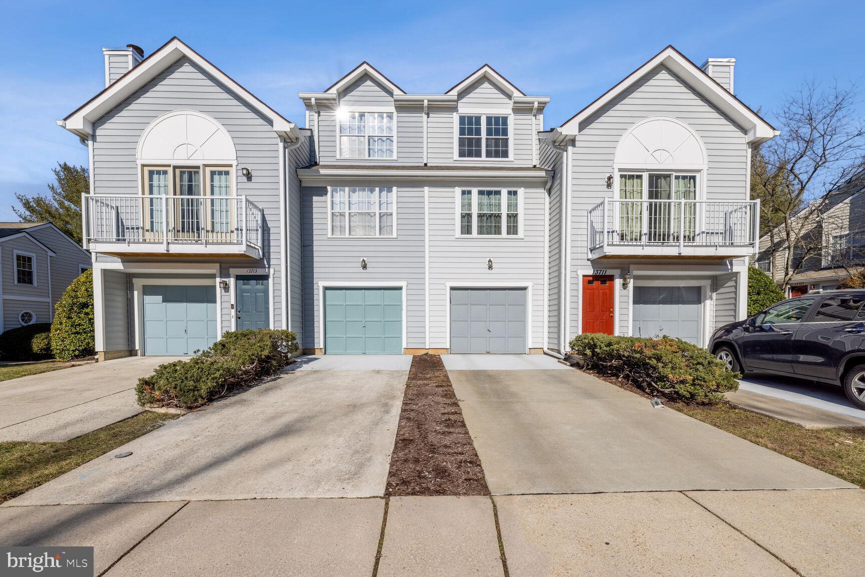 VILL AT MANCHESTER FARMS - Residential