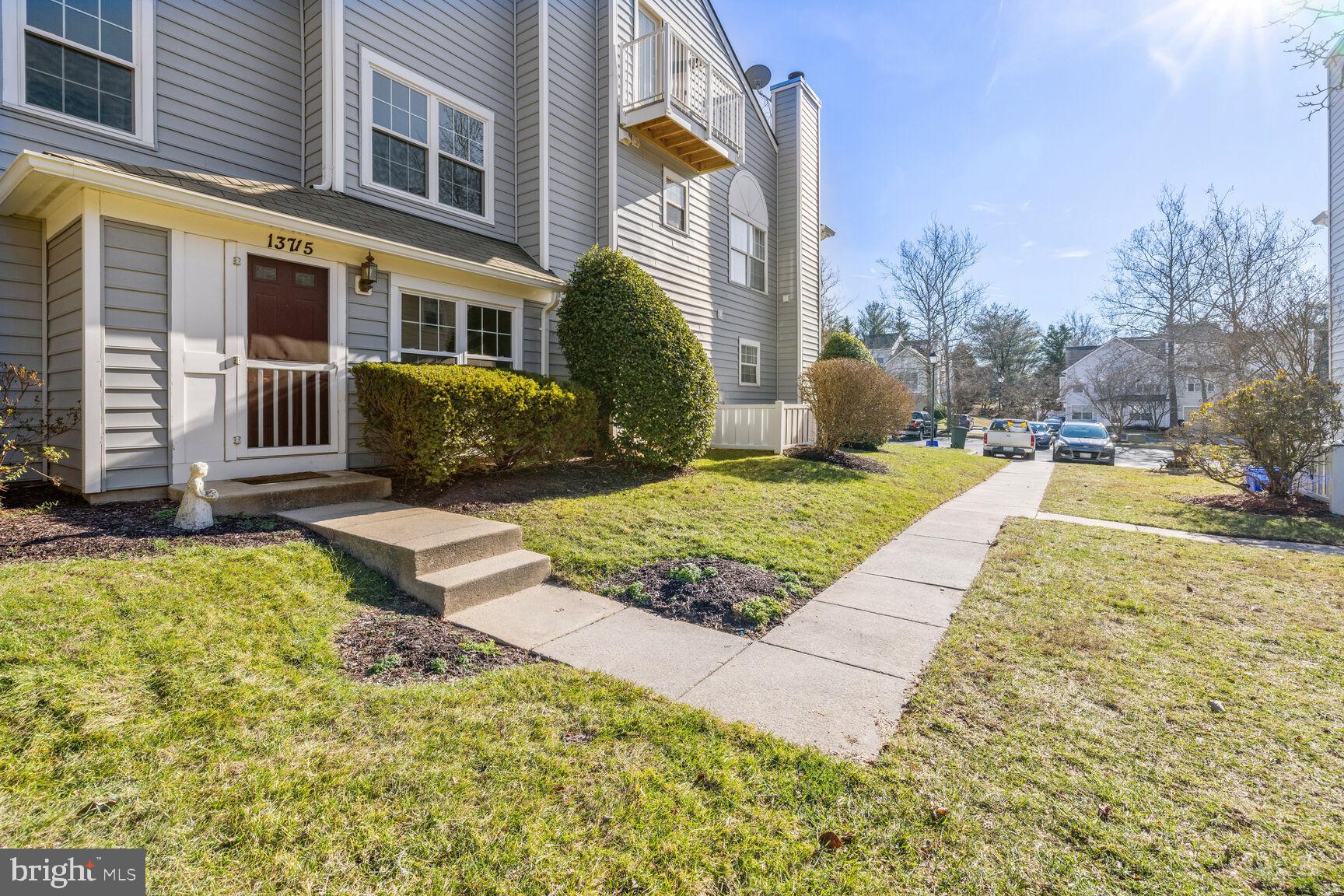 VILL AT MANCHESTER FARMS - Residential