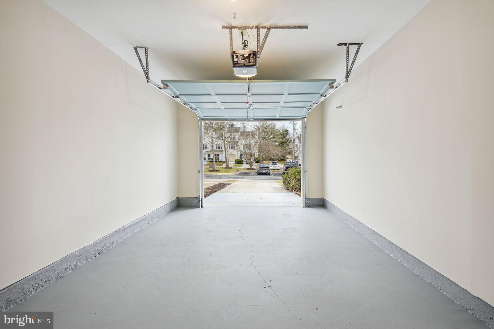 VILL AT MANCHESTER FARMS - Residential