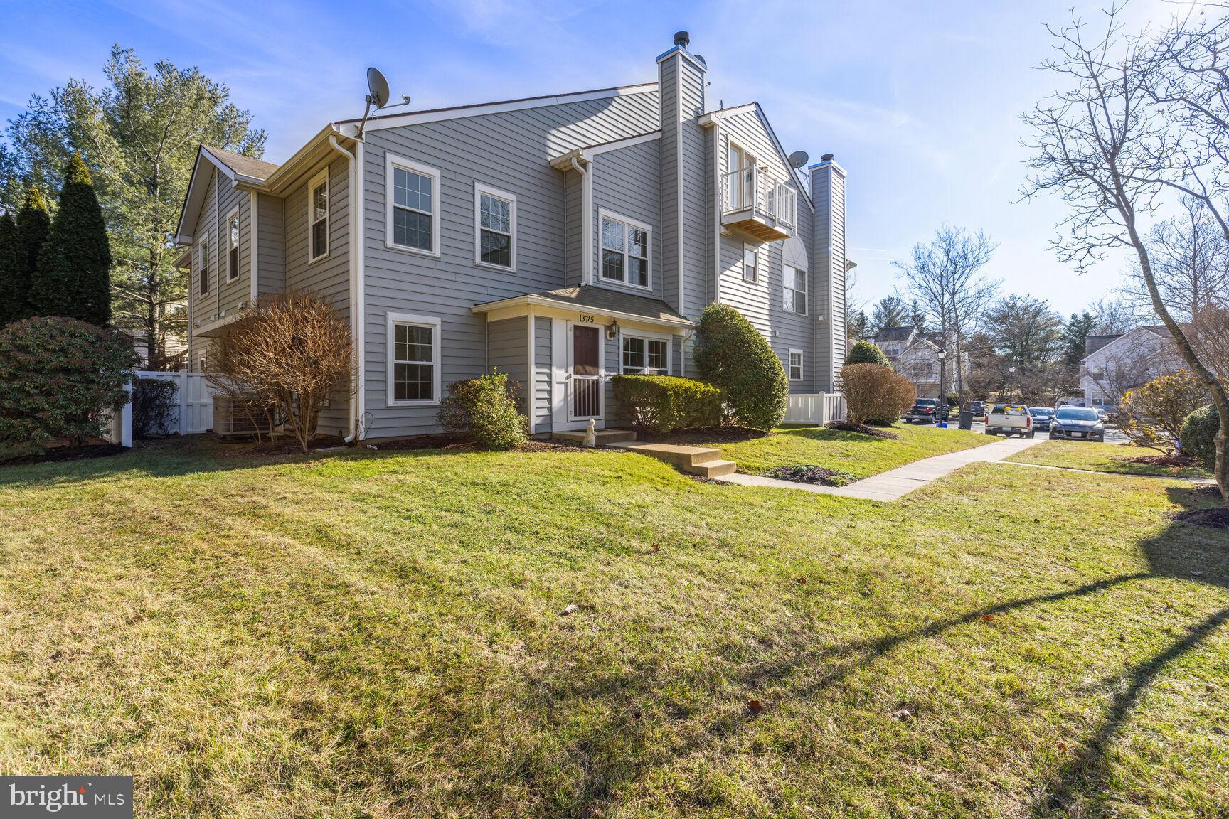 VILL AT MANCHESTER FARMS - Residential