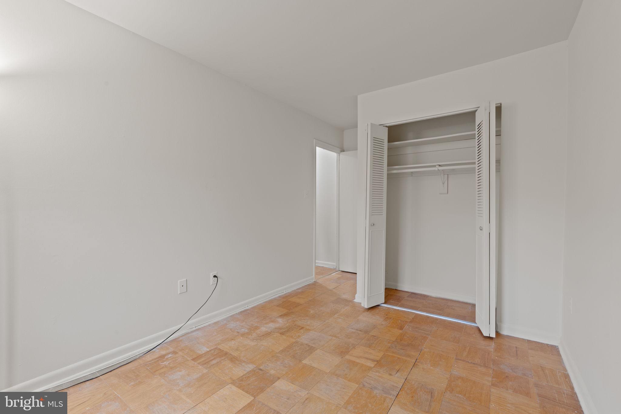 WHEATON SQUARE EAST - Residential Lease