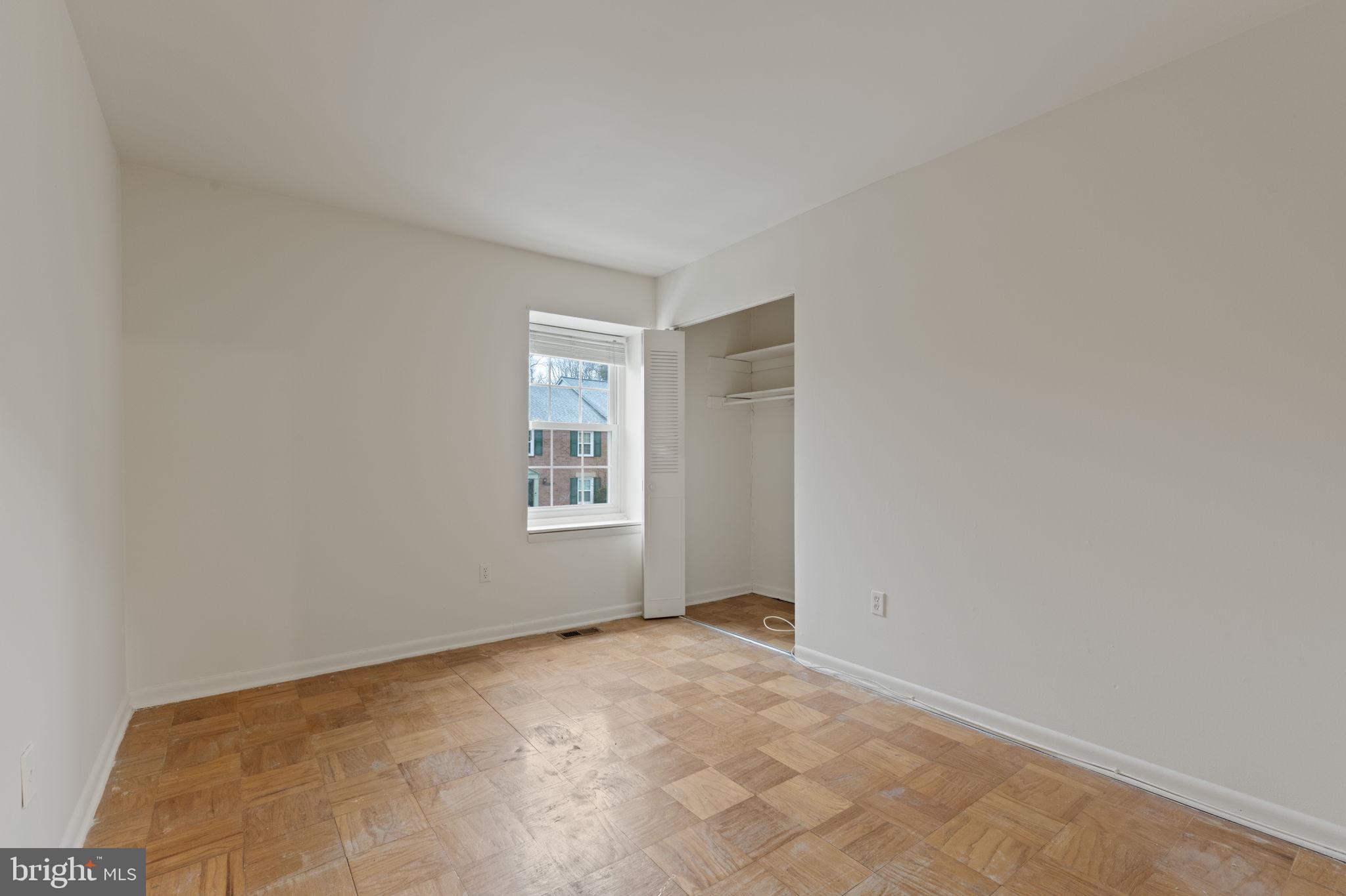 WHEATON SQUARE EAST - Residential Lease