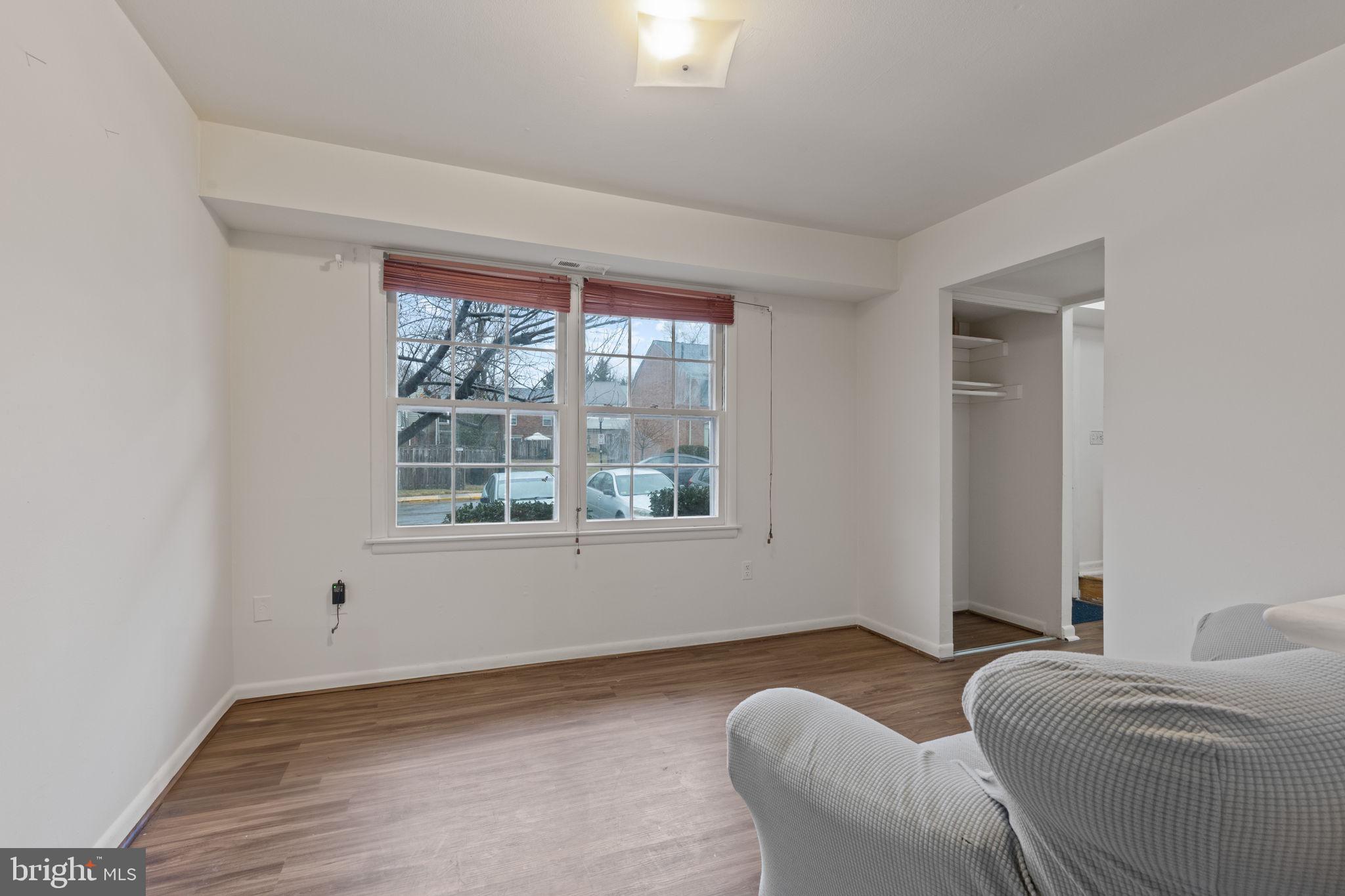 WHEATON SQUARE EAST - Residential Lease