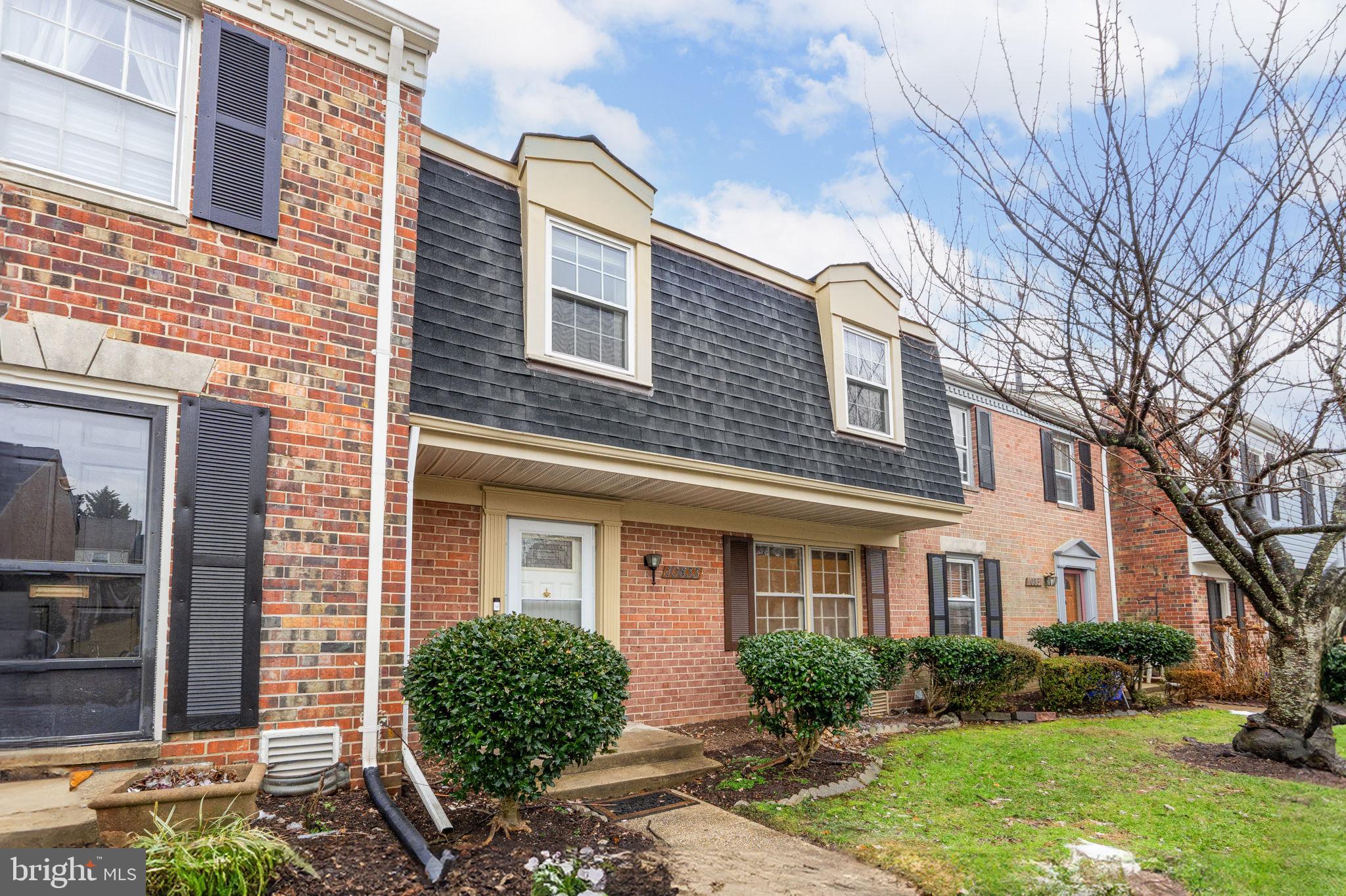 WHEATON SQUARE EAST - Residential Lease