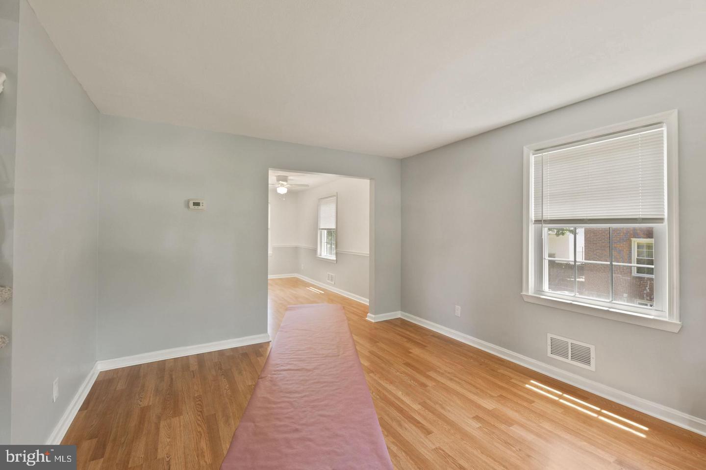 KEN KNOLL - Residential Lease