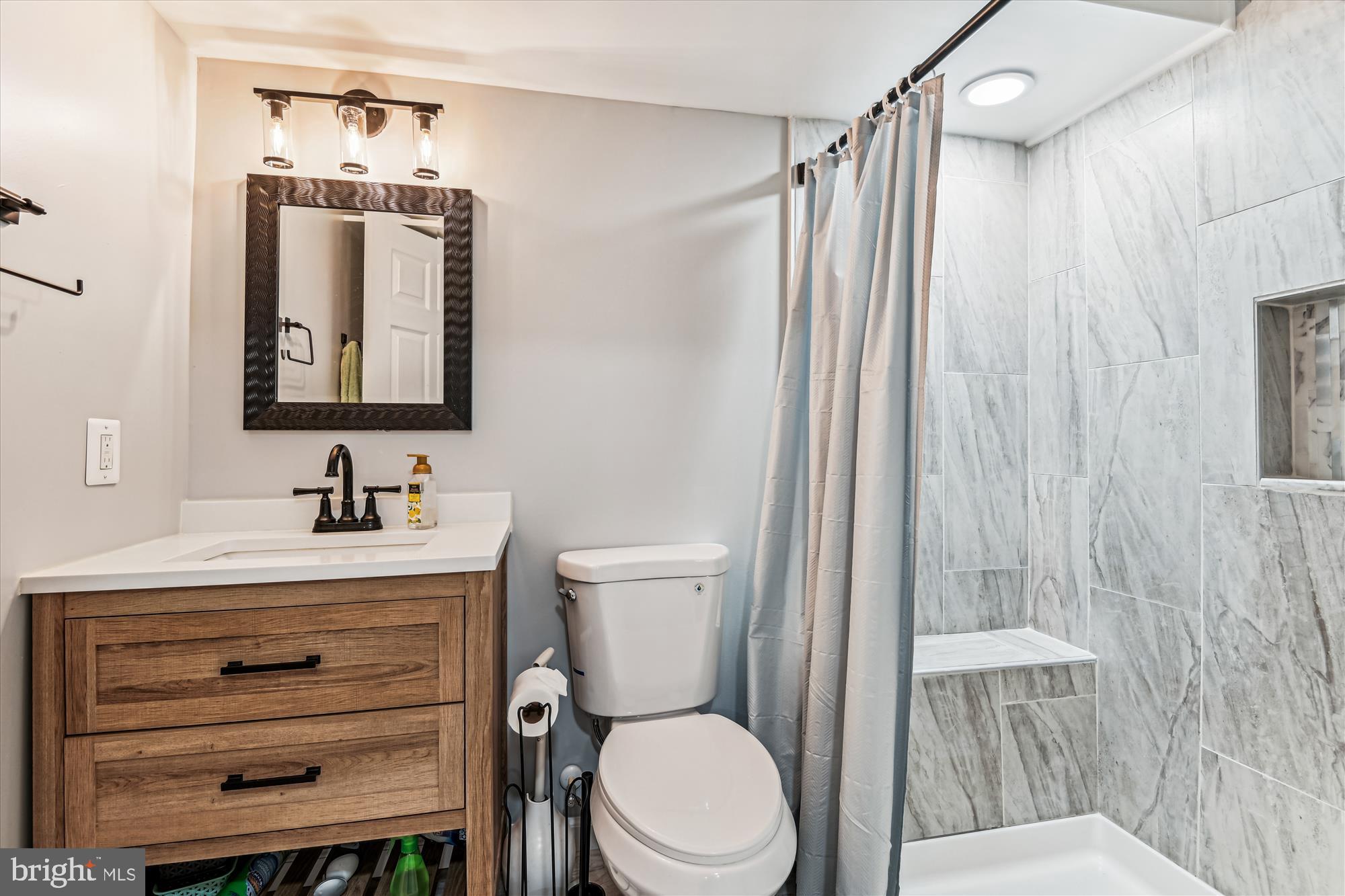 CAPE ST CLAIRE - Residential