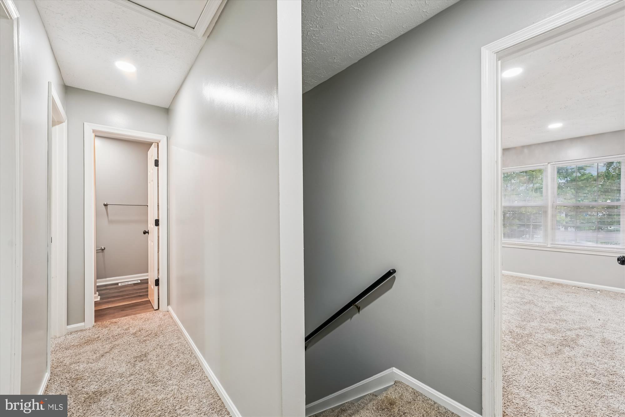 HAMPSHIRE - Residential