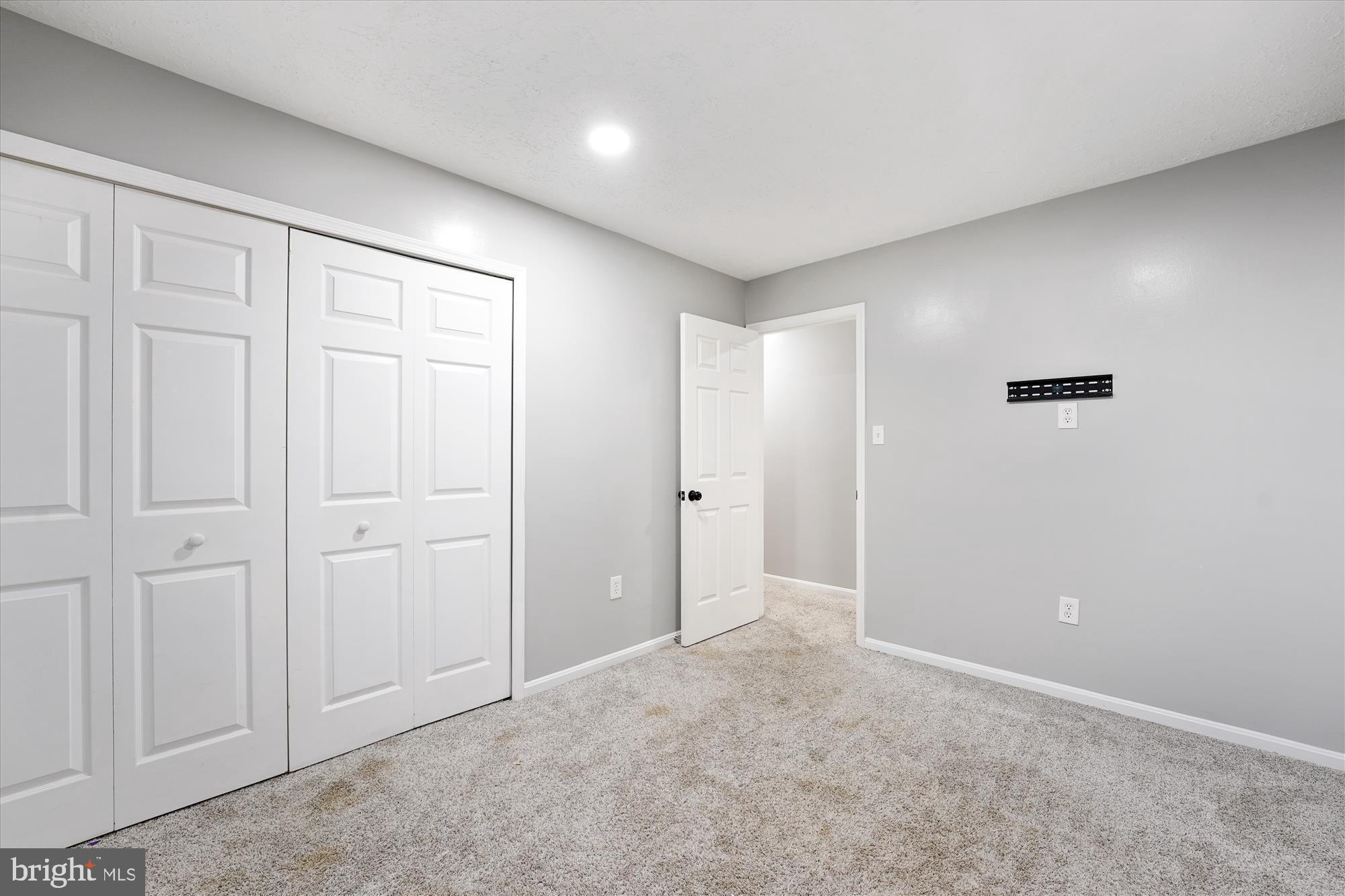 HAMPSHIRE - Residential