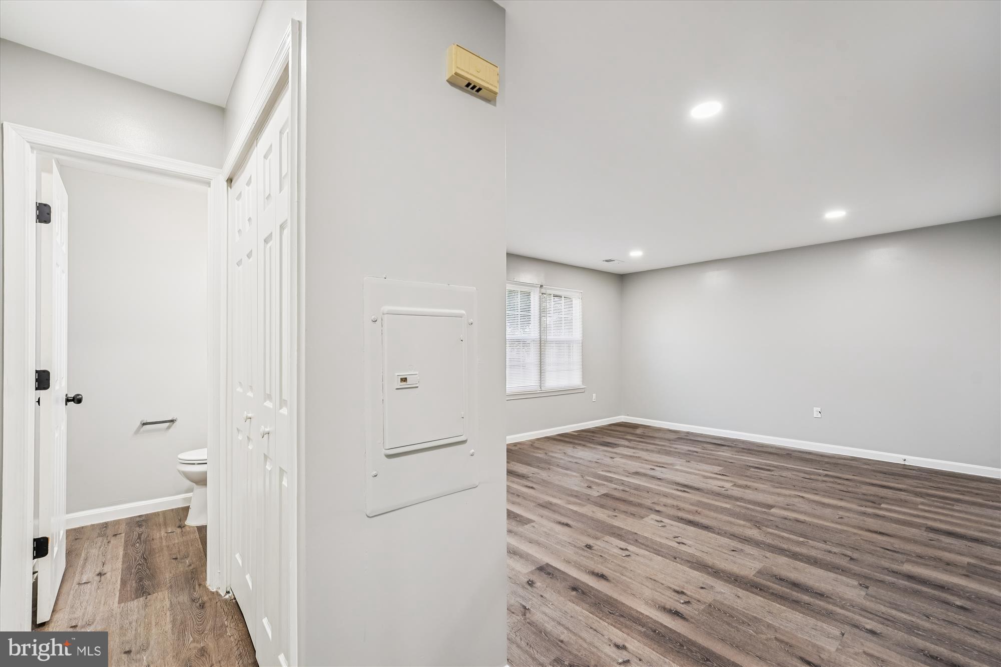 HAMPSHIRE - Residential