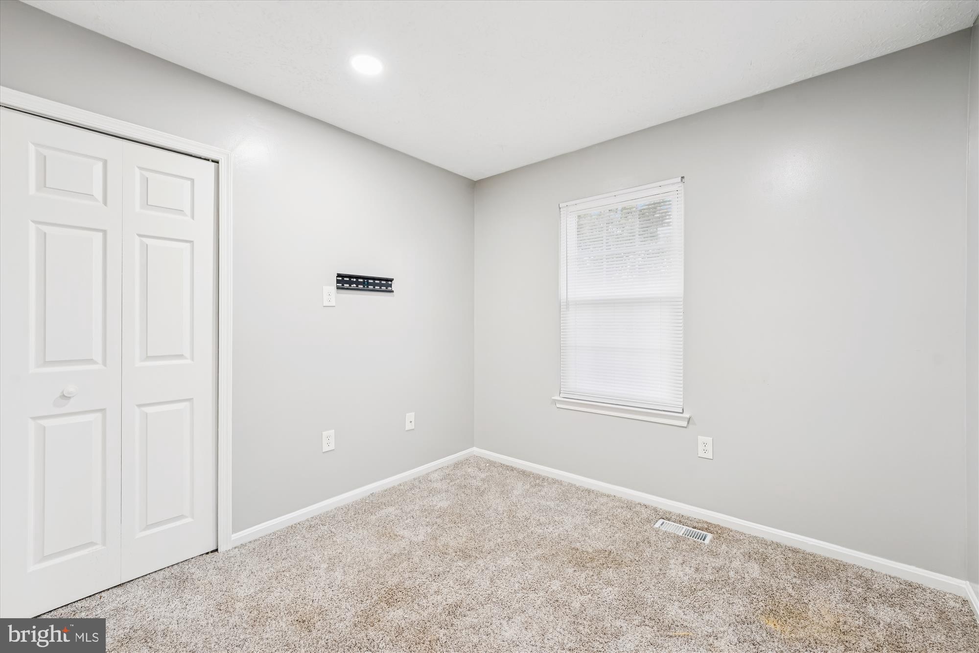 HAMPSHIRE - Residential