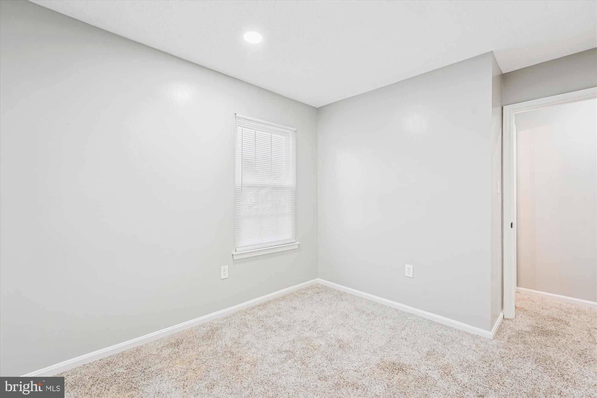 HAMPSHIRE - Residential