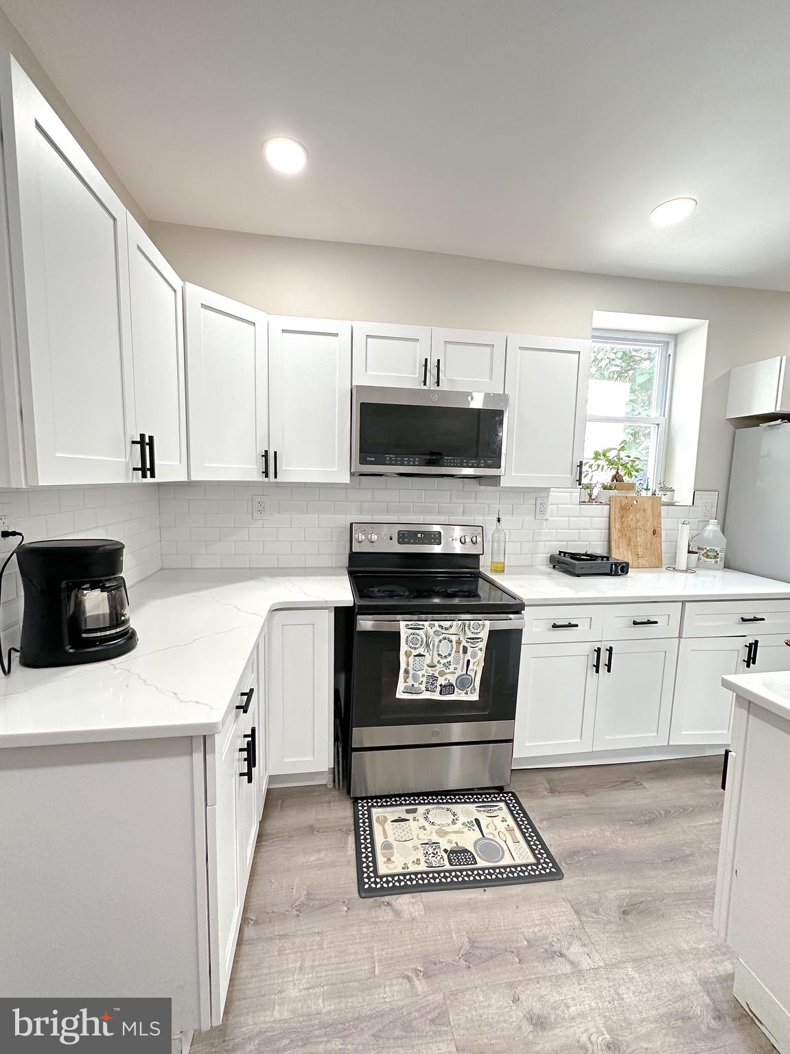 LOWER MOYAMENSING - Residential