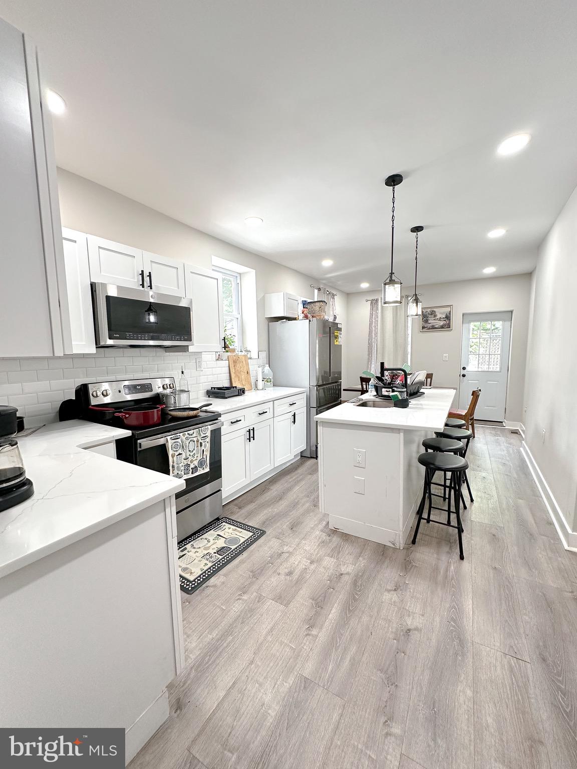 LOWER MOYAMENSING - Residential