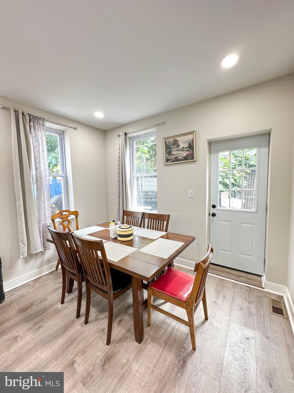 LOWER MOYAMENSING - Residential