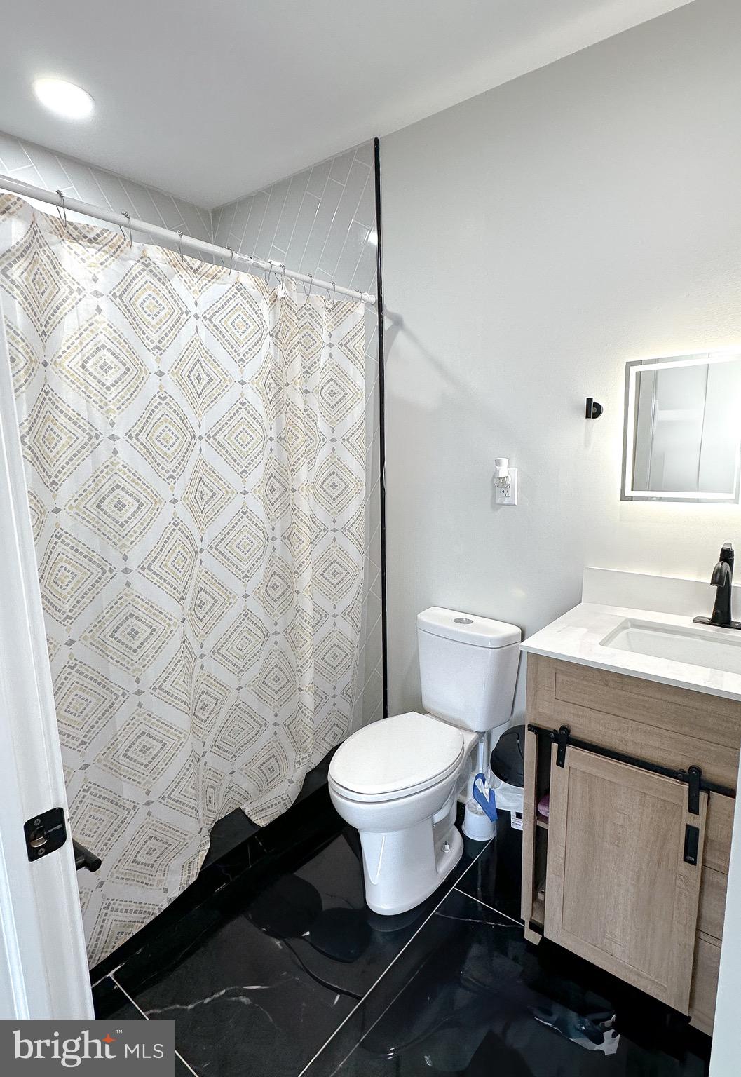 LOWER MOYAMENSING - Residential