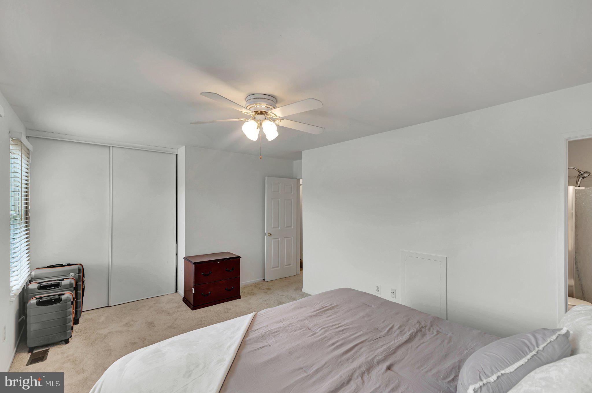 GAITHERSBURG - Residential